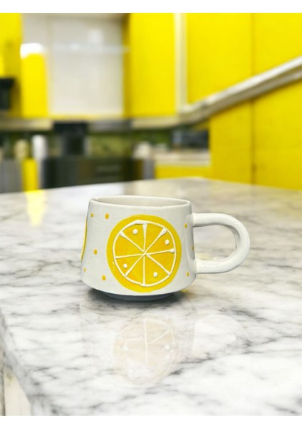 El Yapımı Limon Desenli Seramik Kupa