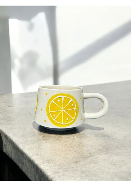 El Yapımı Limon Desenli Seramik Kupa