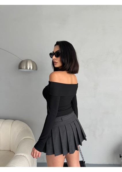 Kadın Ottoman Kumaş Düğmeli Madonna Yaka Bluz modelleri