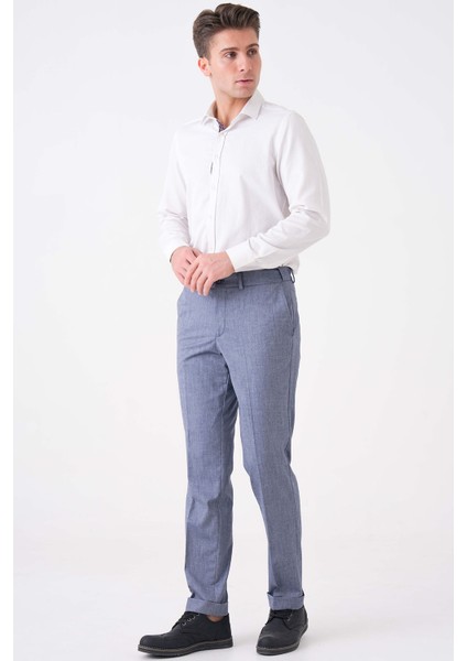 ® Flexbelt™ Kızaklı Iç Mavi Mavi-Beyaz Desenli Erkek Pantolon: Gizli Esnek Bel Tasarımıyla Gün Boyu Konfor