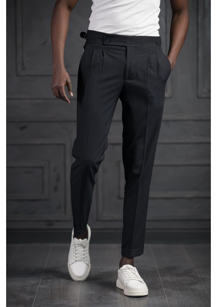 Slimfit Çift Pileli Kemer Tokalı Yazlık Kumaş Pantolon