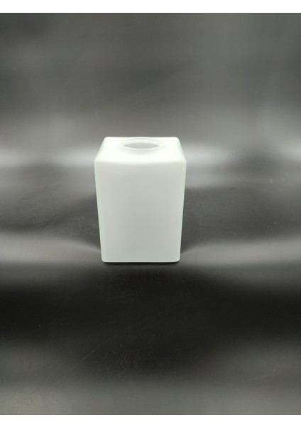 Kare Avize Camı Beyaz Renkte (E.14)(h:10.00cm-Kenarlar:9.00cm,9.00cm)