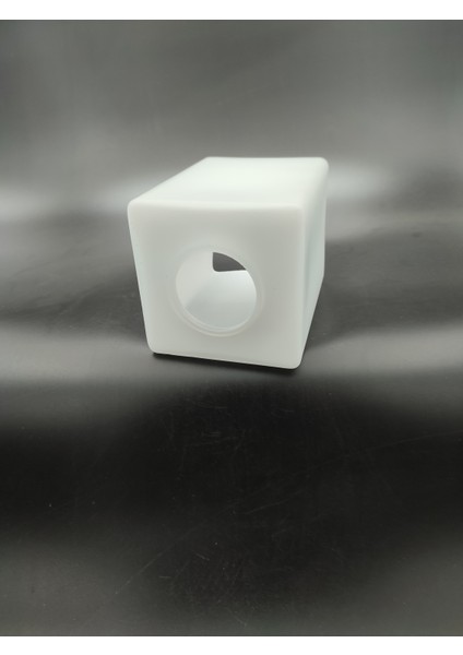 Kare Avize Camı Beyaz Renkte (E.14)(h:10.00cm-Kenarlar:9.00cm,9.00cm)