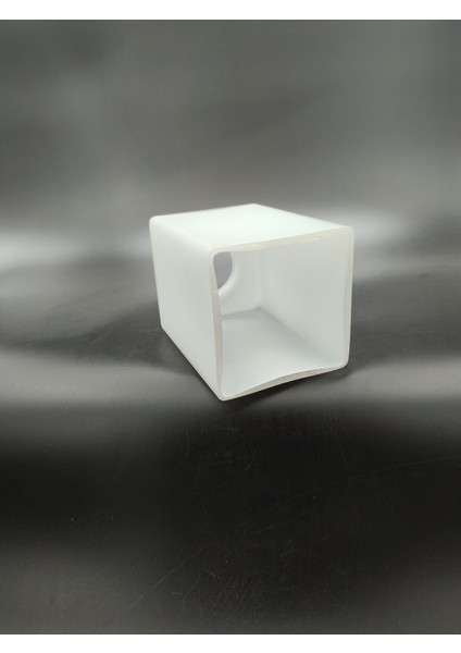 Kare Avize Camı Beyaz Renkte (E.14)(h:10.00cm-Kenarlar:9.00cm,9.00cm)