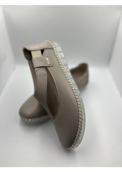 Kundura Jel Taban Deri Günlük Bayan Ayakkabı modelleri