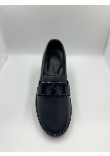 Kundura Hafif Taban Tokalı Deri Günlük Bayan Ayakkabı fiyatları