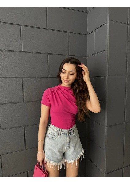 Kısa Kollu Bel Büzgülü Sandy Bluz fiyatları