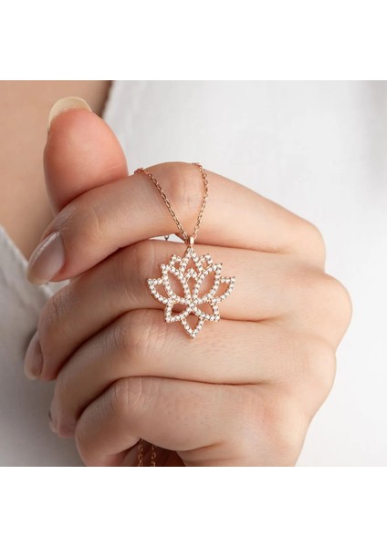 925 Ayar Gümüş Taşlı Lotus Kolye modelleri