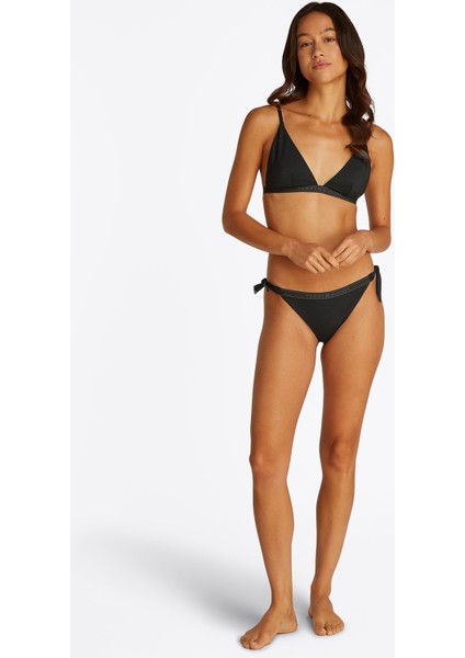 Siyah Kadın Regular Fit Üçgen Kesim Bikini Üst UW0UW05801BDS