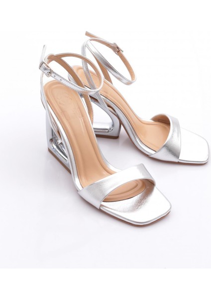 2426 Kadin Bilekten Bağlamali Topuklu Abiye Ayakkabi fiyatları