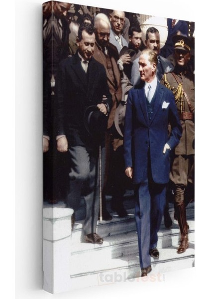 Meclis Çıkışı Atatürk - Mavi Takım Elbiseli Kanvas Tablo