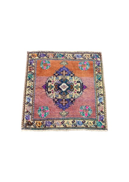 Halı El Dokuma Vintage Kırşehir Halısı 74X75 Lila Mor Küçük Yastık Yün Halı