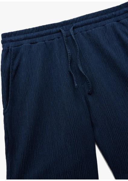 Dokulu Oversize Bermuda Beli Bağcıklı Spor Şort