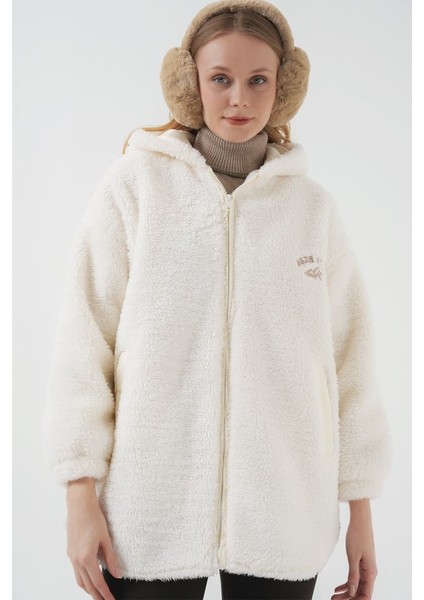 9102 Oversize Kapüşonlu Beyaz Peluş Kaban