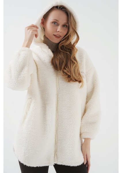 9102 Oversize Kapüşonlu Beyaz Peluş Kaban