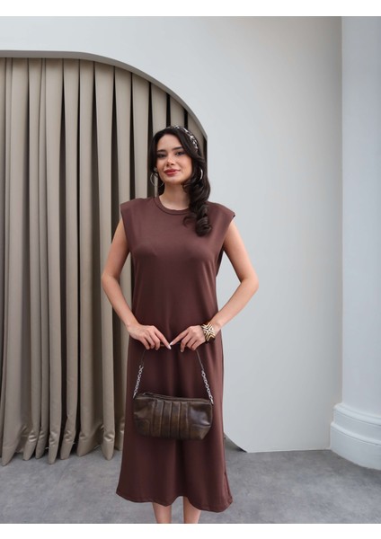 Omuzları Vatkalı Modal Midi Elbise