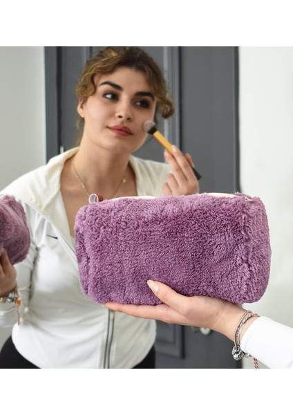 Pandamke Fermuarlı Peluş Makyaj Çantası (Uzun Tüylü) – Kadınlar Için En Yeni Makyaj Çantası