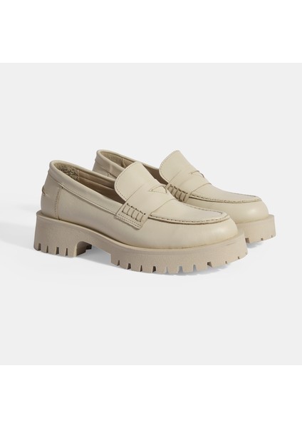Kadın Bej Slip-On Deri Loafer