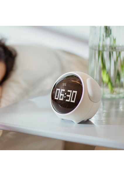 Yenilikçi Piksel LED Akıllı Alarm Saat Beyaz (Yurt Dışından)