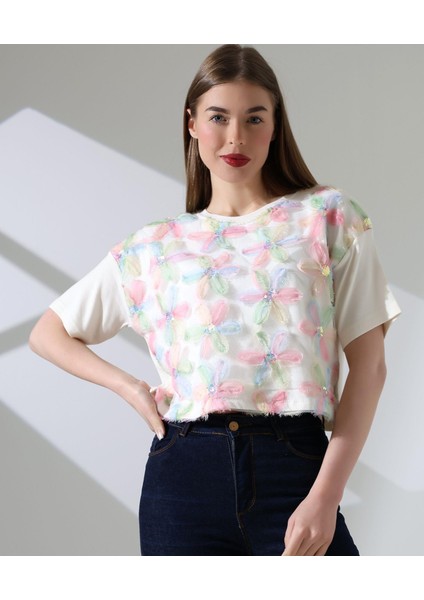 Çiçek Tül Detaylı Nakışlı Bluz T-Shirt modelleri