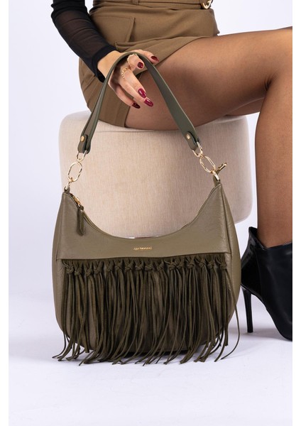 Matmazel Bernis Kadın Püskül Detaylı Omuz Çantası 241ml106 fırsatları