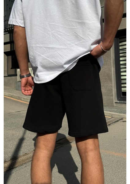 Nakışlı Bel Lastikli Şort