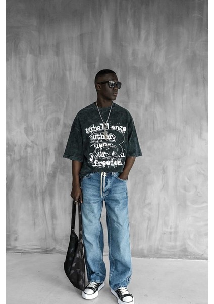 Erkek Yıkamalı Işlemeli Oversize Baskılı Premium T-Shirt Siyah modelleri