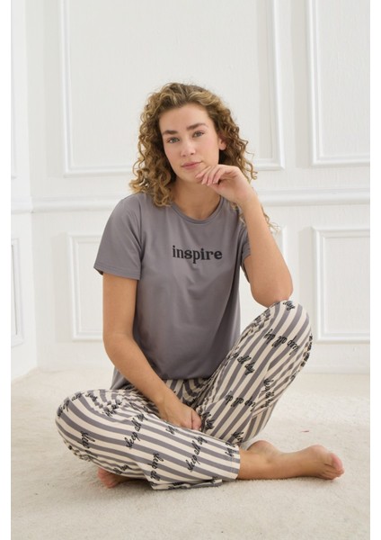 Kadın Pijama Takımı Kısa Kol Sıfır Yaka