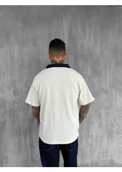 Erkek Kontrast V Yaka Relax Fit T-Shirt Ekru fırsatları