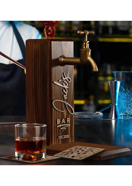 Gift Kişiye Özel Kabartma Isimli Ahşap Viski Standı ve Bardak Altlığı Seti-1, Viski Çeşmesi, Doğum Günü Hediyesi, Babaya Hediye modelleri