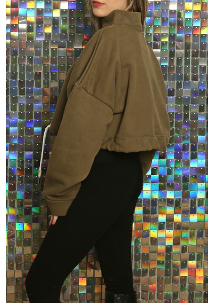 Kadın Trend Kısa Crop Sweatshirt indirimleri
