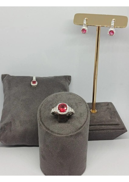 925 Ayar Gümüş Koyu Pembe Yakut Taşlı Takı Seti – Kolye Ucu, Yüzük ve Küpe modelleri