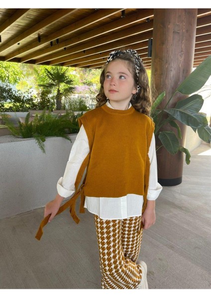 Kız Çocuk Fuşya Triko Süveter Beyaz Gömlek Kazayağı Model Pantolon 3'lü Takım
