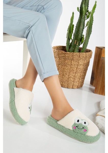 Kadın Kurbağa Figürlü Sessiz Taban Peluş Ev Terliği fiyatları