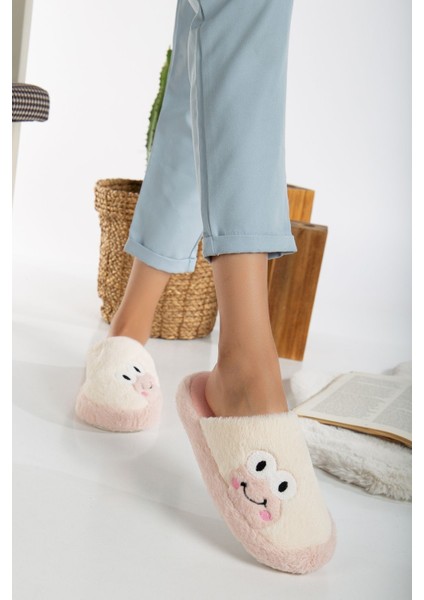 Kadın Kurbağa Figürlü Sessiz Taban Peluş Ev Terliği modelleri