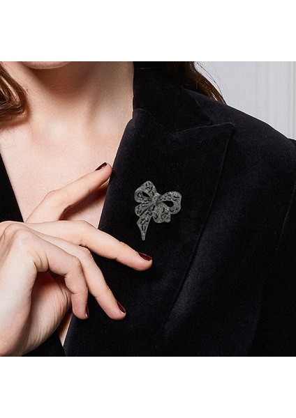 Kadınlar Için Vintage Rhinestone Yay Broşlar Siyah Ilmek Broş Pin Ceket Aksesuarları Zarif Tarzı (Yurt Dışından) modelleri