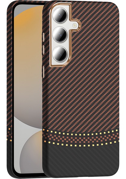 Galaxy S24 Fe Kılıf M-Safe Şarj Özellikli Karbon Fiber Görünümlü Alt Gros Kapak - Gold-Siyah