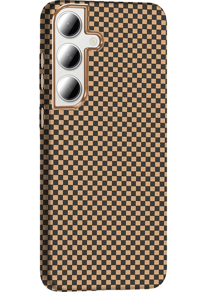 Galaxy S24 Fe Kılıf M-Safe Şarj Özellikli Karbon Fiber Görünümlü Alt Gros Kapak - Gold-Siyah