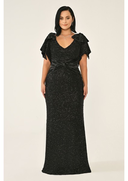 V Yaka Omuz Aksesuarlı Boncuklu Kumaş Uzun Abiye Elbise Alfa Beta