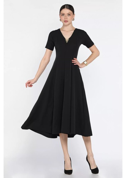 V Yaka Aksesuarlı Kısa Kol Elbise P-00016146