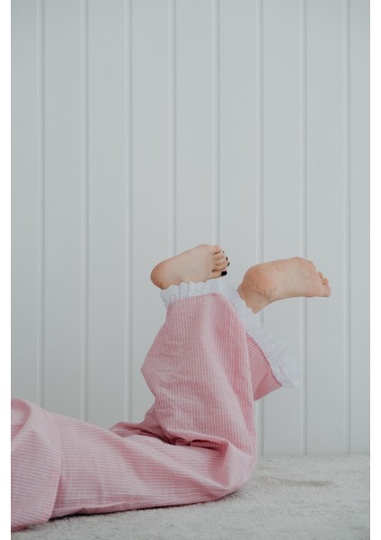 Ruffles Pembe Çizgil Paçaları Beyaz Fırfırlı Pantolon Pijama Altı