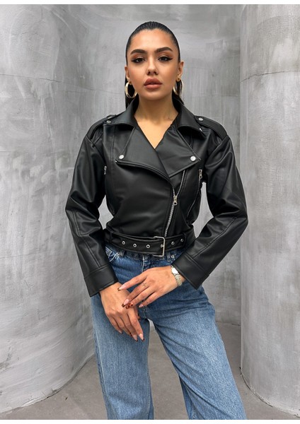 Kemerli Oversize Crop Deri Ceket