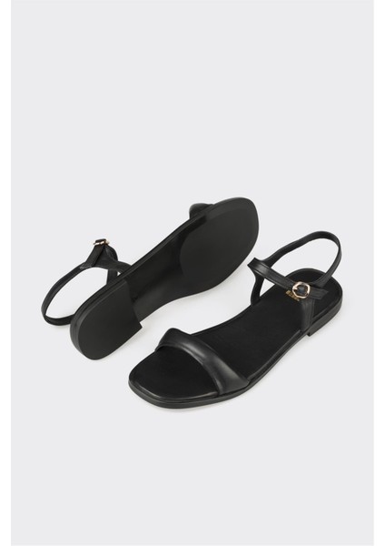 Siyah Deri Kadın Düz Sandalet modelleri