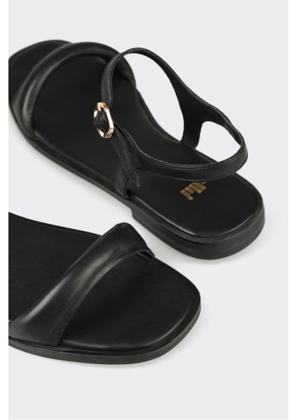 Siyah Deri Kadın Düz Sandalet indirimleri