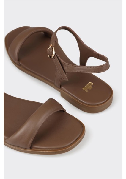 Kahve Deri Kadın Düz Sandalet indirimleri