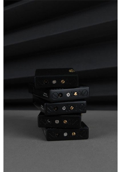 Kabartmalı Geometrik Desenli Siyah Gazlı Çakmak - 25CAK110TA01 indirimleri