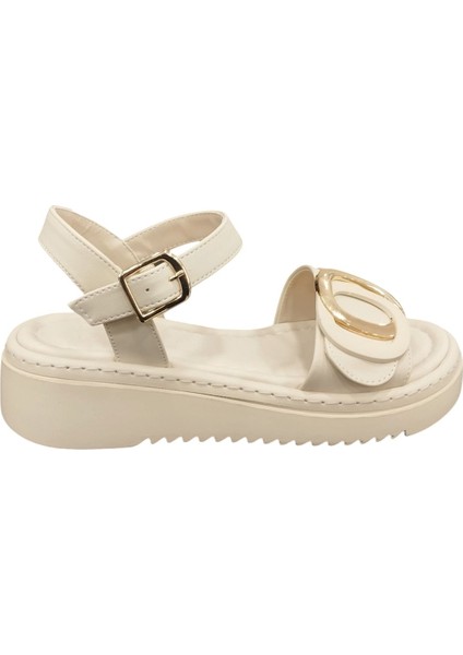 581610Z Toka Detaylı 4 cm Topuk Boyu Günlük Kadın Sandalet