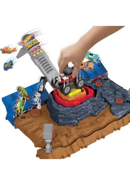 HNB96 - Hot Wheels Muhteşem Çarpışma Arenası (Lisinya) fırsatları