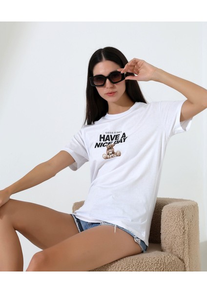 Kadın Ön ve Arka Ayıcık Baskılı Bisiklet Yaka T-Shirt