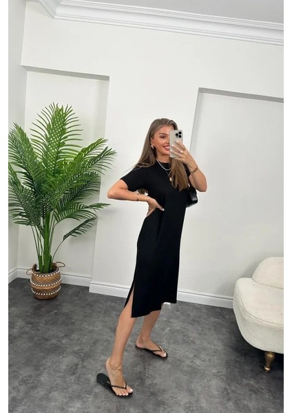 Aknbutik Kadın Kısa Kollu Yırtmaç Detaylı Salaş Viskon Elbise